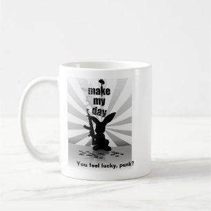 Schlecht-Esel Häschen mit der Gewehr-Kaffee-Tasse Kaffeetasse