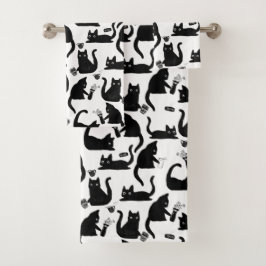 Schlechte Katzen klopfen über Badhandtuch Set