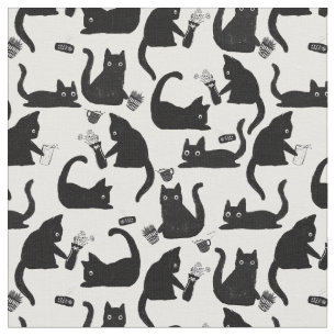 Schlechte Katzen klopfen über Stoff