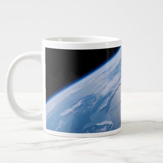 Schlendern Sie vor dem Golf von St. Lawrence in Ka Jumbo-Tasse (Links)