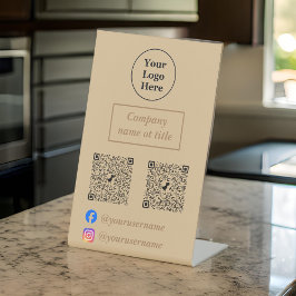 Schlicht, elegant braun sockelschild