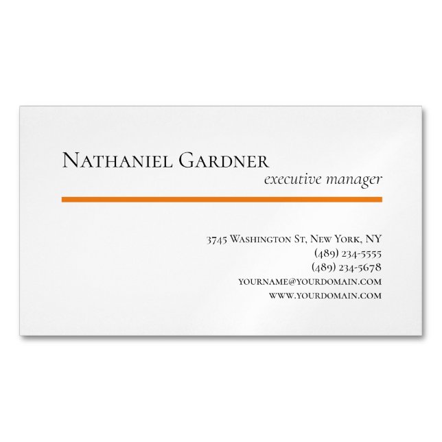Schlicht kreativ Modernes Minimalistisches Orangen Magnetische Visitenkarte (Vorderseite)