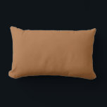 Schlichte Kupferfarbe Lendenkissen<br><div class="desc">Die Farbe des Kupfer ist tief,  warm rötlich-braun. Häufig in der Natur gefunden,  besonders in Felsen und Boden. Hex# AE703F Copper hat eine starke und lebendige Beziehung zu Luxus und Reichtum. Es ist eine großartige Wahl,  um eine Touch von Eleganz in jedem Look oder Design hinzuzufügen.</div>