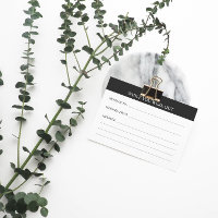 Schlichte Meldung mit dem grauen Telefon