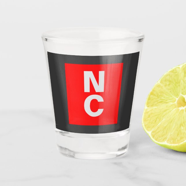 Schlichte, schwarz berufliche, fette Monogramm Schnapsglas (Vorderseite)