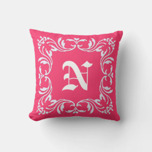 Schlichter, heiß rosa Hintergrund und Damask Monog Kissen
