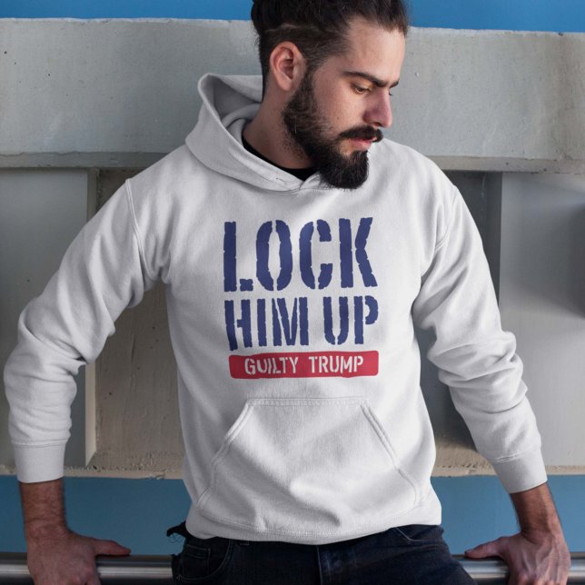 Schließ Trump ihm die Schuld zu Hoodie (Von Creator hochgeladen)