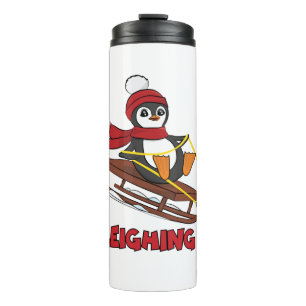 Schlitten - Niedlicher Pinguin im Schnee Thermosbecher
