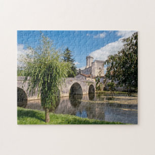 Schloss Bourdeilles und Steinbrücke, Frankreich