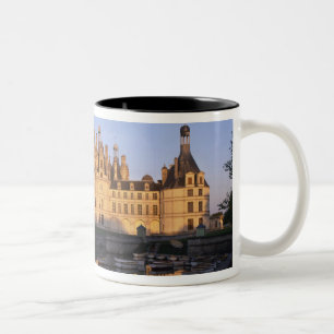 Schloss Chambord, Loire-Tal, Frankreich Zweifarbige Tasse