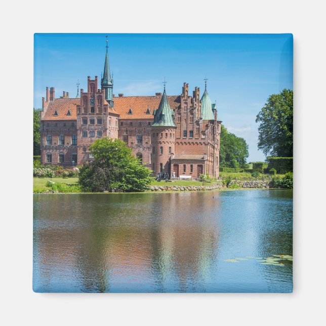 Schloss Egeskov am Teich Magnet (Vorne)