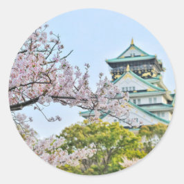 Schloss Himeji mit Kirschblüten Runder Aufkleber