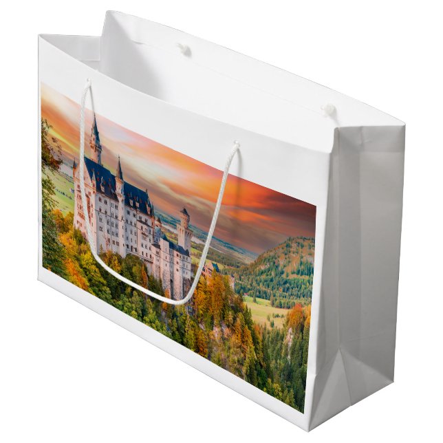 Schloss Neuschwanstein Große Geschenktüte (Vorderseite Schrägansicht)