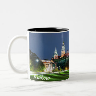 Schloss Wawel in der Nacht in Krakau, Polen Zweifarbige Tasse