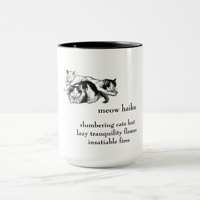 Schlummernde Katzen: Haiku - Tasse für Getränke (Zentrum)
