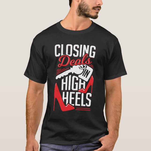 Schlussabschlüsse in hohen Absätzen  T-Shirt (Vorderseite)
