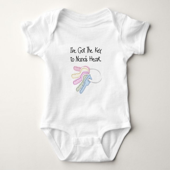 Schlüssel zu Nanas Herz-Tshirts und Geschenken Baby Strampler (Vorderseite)