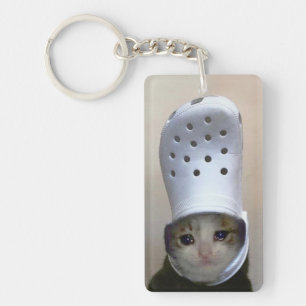 Schlüsselanhänger Cry Cat Croc Hat Meme