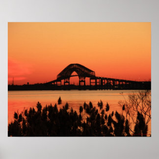 Schlüsselbrücke durch das Marsh Sunset Poster