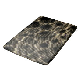 Schmale beige Streifen und seltsame dunkle Kreise Badematte