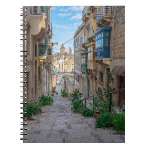 Schmale Steine Straße in Malta Notizblock