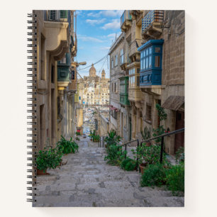 Schmale Steine Straße in Malta Notizbuch