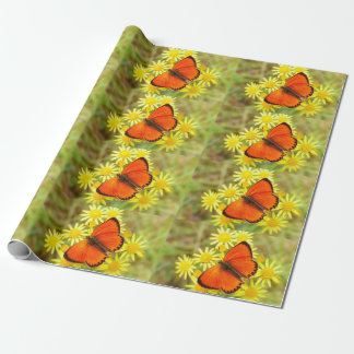 Schmetterling auf Blume Geschenkpapier