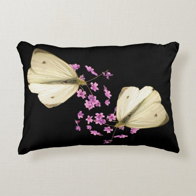 Schmetterling auf Blumen-Akzent-Kissen Dekokissen (Vorderseite)
