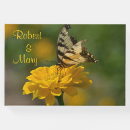 Schmetterling auf dem Gelben Zinnia Gästebuch