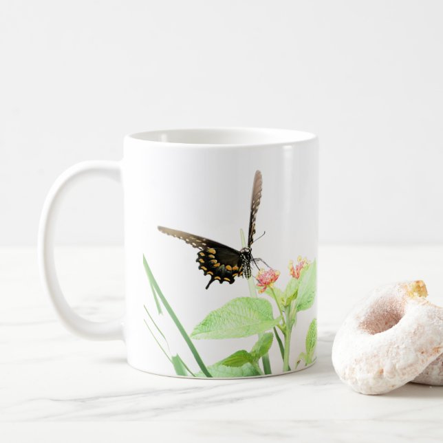 Schmetterling auf Lantana, auf Weiß Kaffeetasse (Mit Donut)