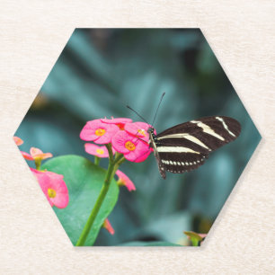Schmetterling auf rosa Blütenfotografie Untersetzer