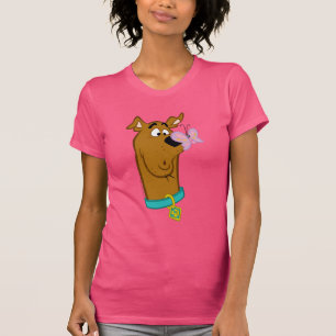 Schmetterling auf Scooby-Doos Nase T-Shirt