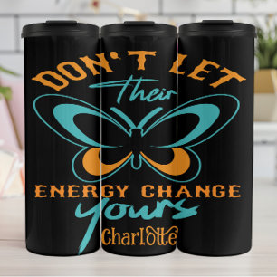 Schmetterling betont positiven Energieeinfluss Thermosbecher
