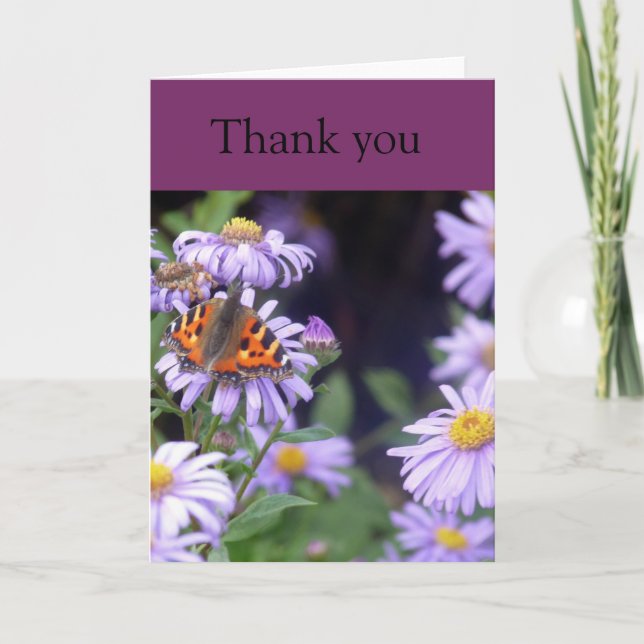 Schmetterling in Erholung auf Blume dank Karte (Vorderseite)