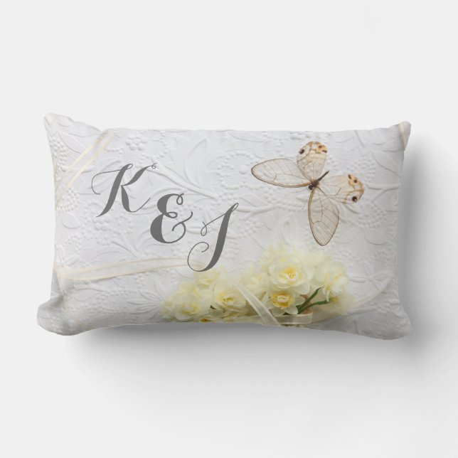 Schmetterling mit Frühlingsblumen Hochzeit Lendenkissen (Vorderseite)