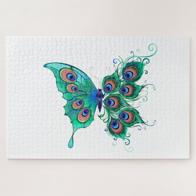 Schmetterling mit grünen Pfauenfedern (Horizontal)