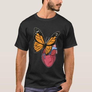 Schmetterling mit Herz T-Shirt