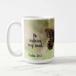 Schmetterling mit Psalm-Vers 23:3 Kaffeetasse