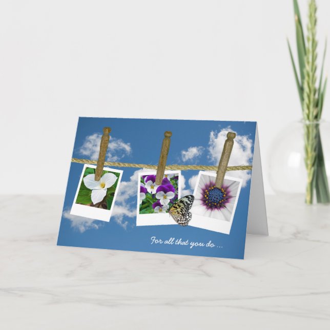 Schmetterling und BlumenFotos auf Clothesline Dankeskarte (Vorderseite)