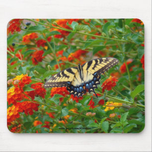 Schmetterling unter Lantana Mousepads