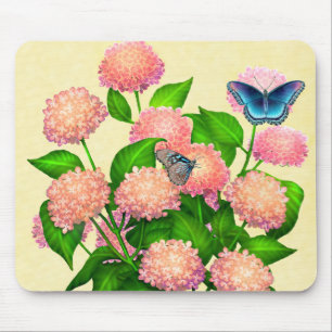 Schmetterlinge auf rosa Hydrangeas Mousepad