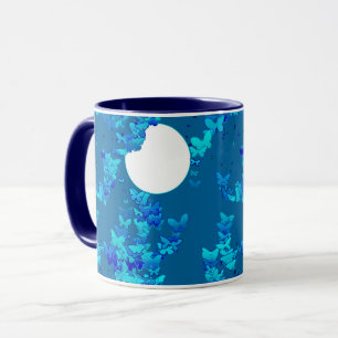 Schmetterlinge gegen blauen Nachthimmel, Mondlands Tasse