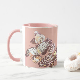 Schmetterlinge im Vintage-Stil Rosa Tasse