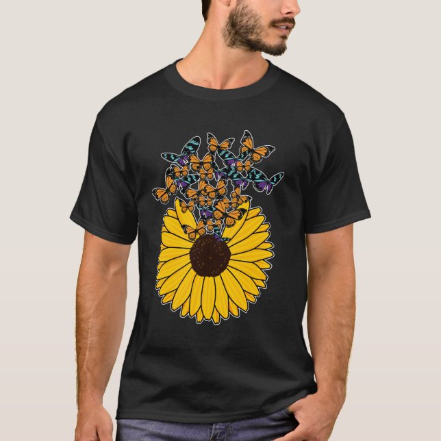 Schmetterlinge mit Sonnenblumen T-Shirt (Vorderseite)