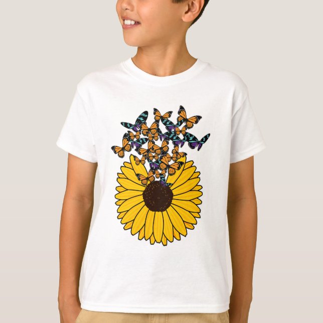 Schmetterlinge mit Sonnenblumen T-Shirt (Vorderseite)