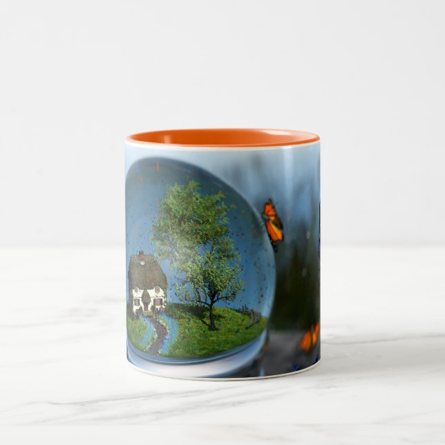 Schmetterlings-Kugel-Tasse Zweifarbige Tasse (Mittel)