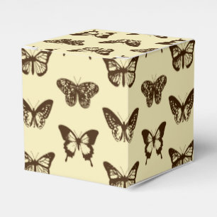 Schmetterlingskizze, schokoladenbraun auf Beige Geschenkschachtel