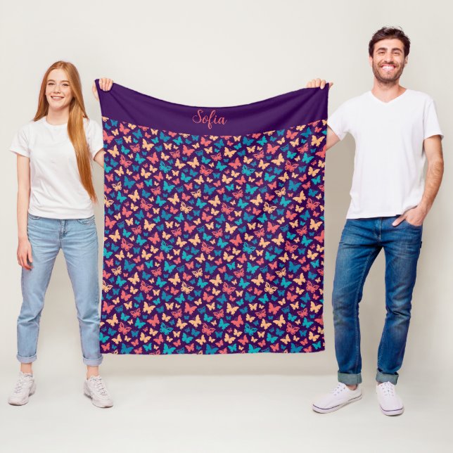 Schmetterlingsmuster lila, türkisfarbener Name Fleecedecke (Beispiel)