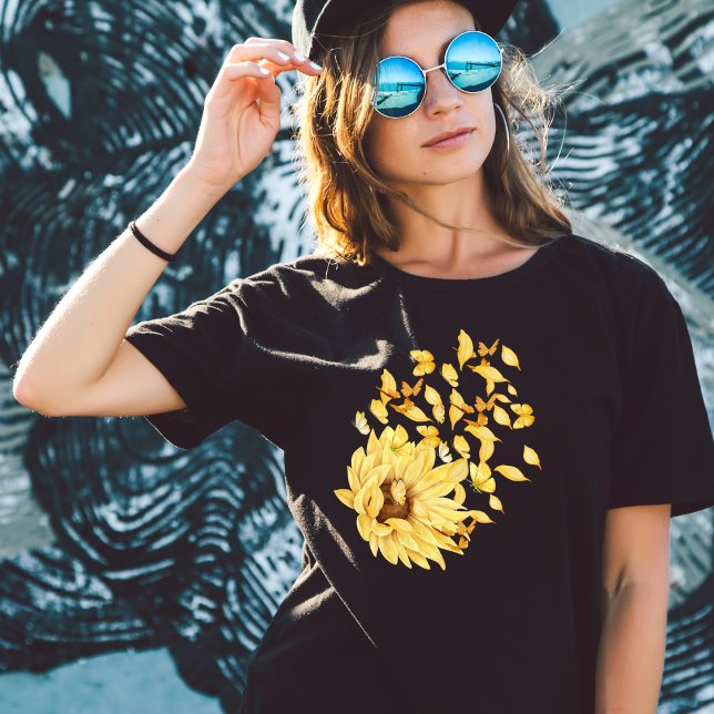 Schmetterlingssonnenblume T-Shirt (Von Creator hochgeladen)