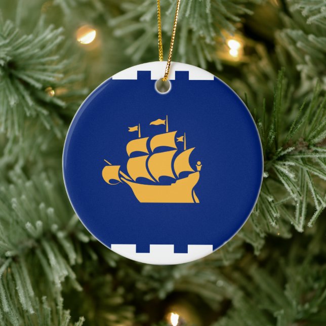 Schmuck mit Flagge von Quebec City, Kanada Keramik Ornament (Baum)